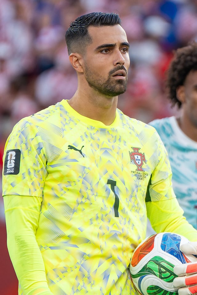 Diogo Costa football portrait