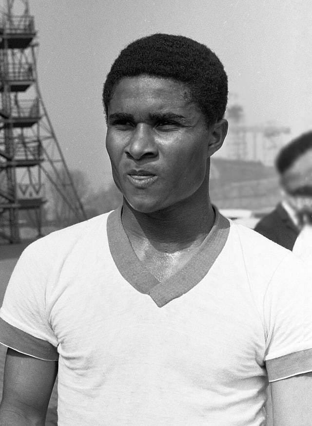 Eusébio football portrait