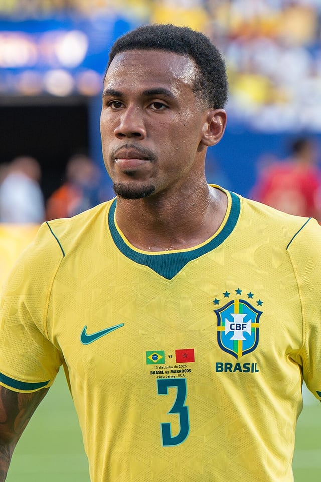 Gabriel Magalhães football portrait