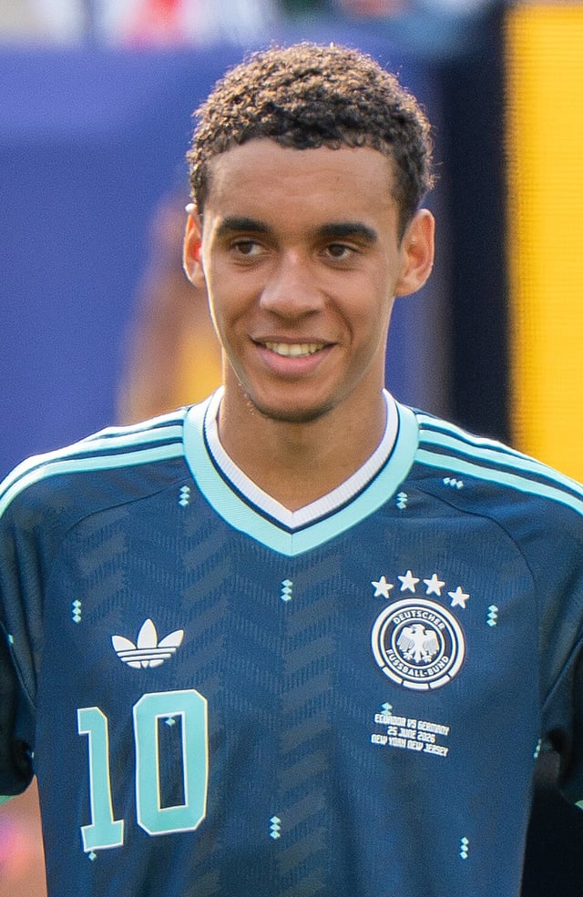 Jamal Musiala football portrait