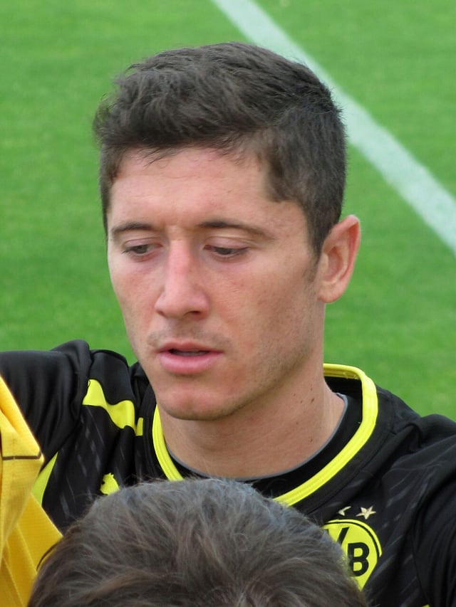 Robert Lewandowski football portrait