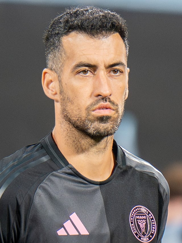 Sergio Busquets football portrait